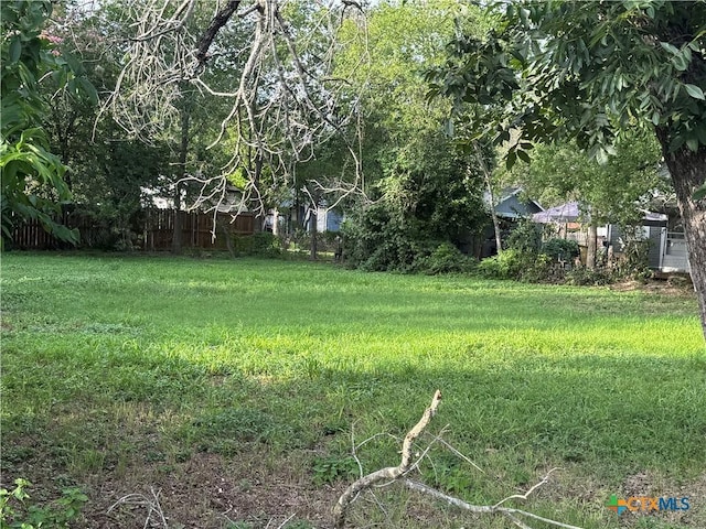 712 Johnson Ave, Seguin, TX 78155 - photo 4