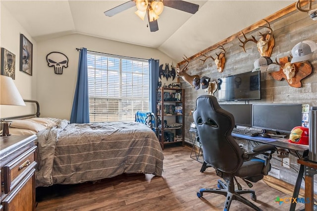 846 Thomas St, Copperas Cove, TX 76522 - bedroom featuring lofted ceiling, wood finished floors, an office area, and ceiling fan