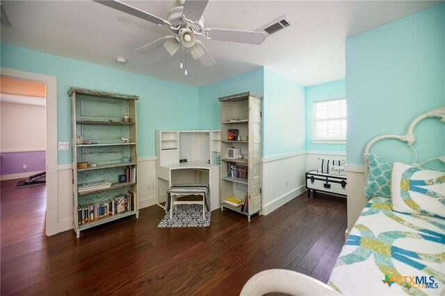 24135 State Highway 172, Port Lavaca, TX 77979 - bedroom featuring hardwood / wood-style floors and a ceiling fan