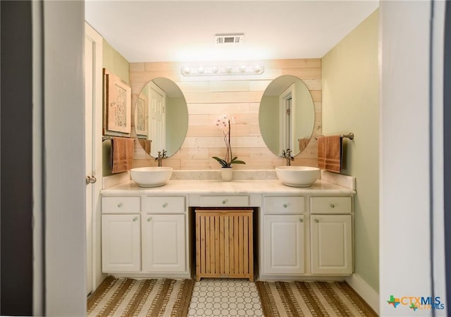 24135 State Highway 172, Port Lavaca, TX 77979 - bathroom with double vanity
