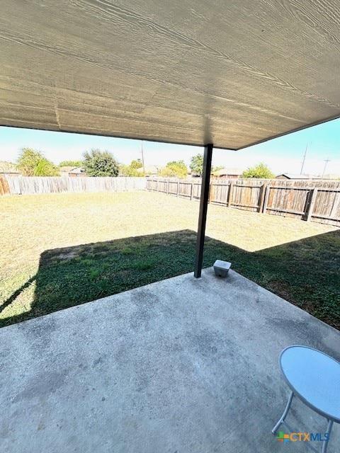 view of yard with a patio