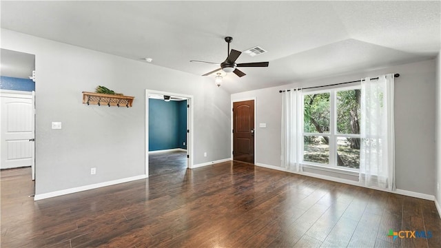 543 Scenic Terrace Dr, Canyon Lake, TX 78133 - spare room featuring a ceiling fan, wood finished floors, and vaulted ceiling