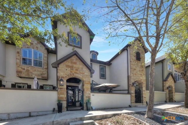 949 N Academy Ave, New Braunfels, TX 78130 - photo 1