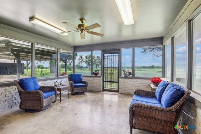 1035 Pine Meadow Rd, Seguin, TX 78155 - sunroom / solarium featuring outdoor lounge area and a ceiling fan