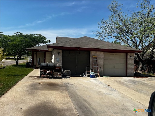1703-1711 Taylor St, Lampasas, TX 76550 - photo 2
