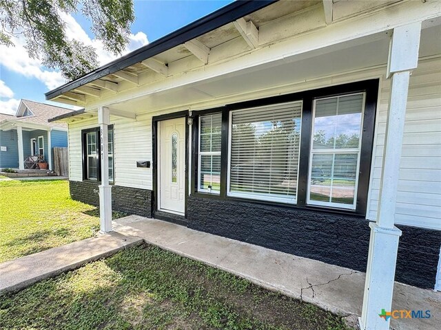 3007 Meadowlane St, Victoria, TX 77901 - property entrance featuring a yard