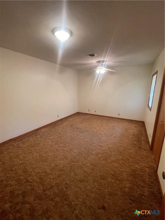 1402 Moss Ln, Cuero, TX 77954 - photo 11