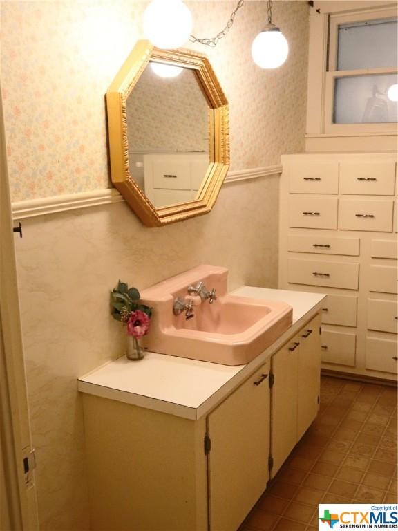 304 W Kerr St, Moulton, TX 77975 - photo 19