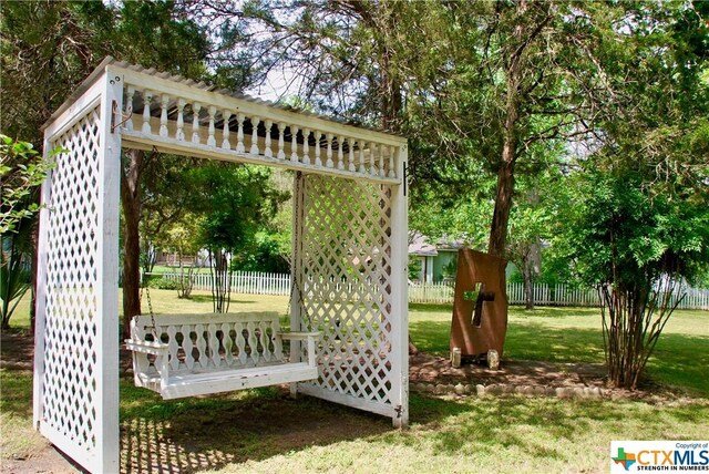 304 W Kerr St, Moulton, TX 77975 - photo 6