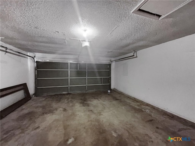 1009 N 4th St, Copperas Cove, TX 76522 - view of garage