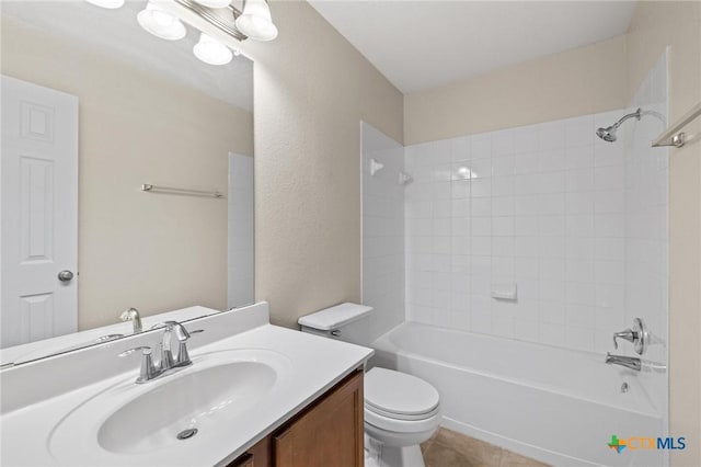 6208 Suellen Ln, Killeen, TX 76542 - full bath featuring vanity, tub / shower combination, and tile patterned flooring