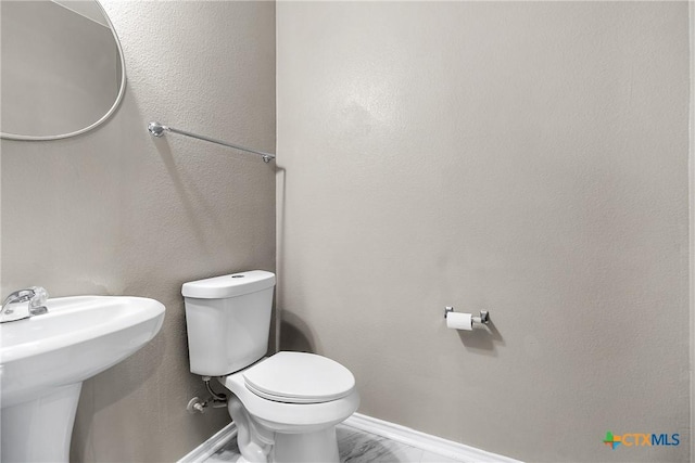 210 Mancos Dr, Georgetown, TX 78626 - bathroom with toilet and baseboards