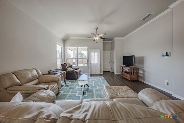 7624 Copper Creek Trl, Temple, TX 76502 - living area with wood finished floors, ceiling fan, baseboards, vaulted ceiling, and ornamental molding