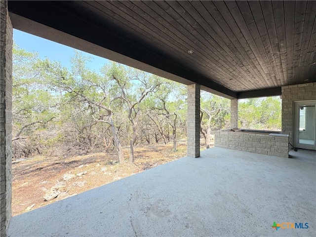 985 Malbec Loop, Canyon Lake, TX 78133 - view of patio / terrace