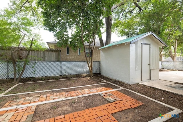 2104 N E St, Belton, TX 76513 - photo 24