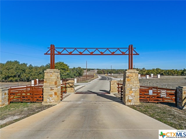 Listing photo 3 for 525 Judges Rd, Burnet TX 78611