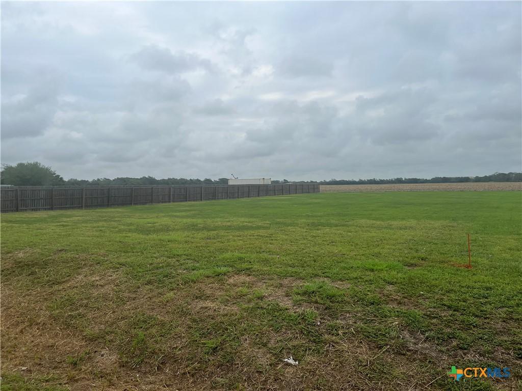 1214 Anthony Rd, Victoria, TX 77901 - photo 4