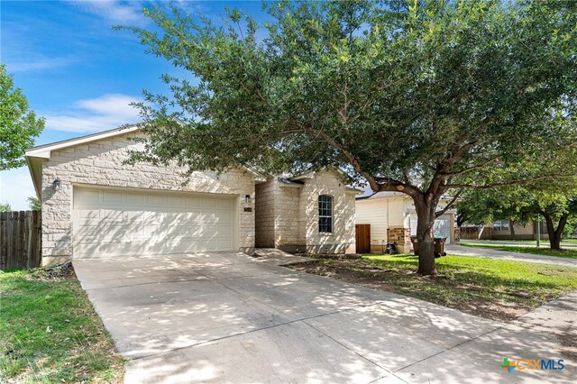 7619 Bit Cir, Elmendorf, TX 78112 - photo 2