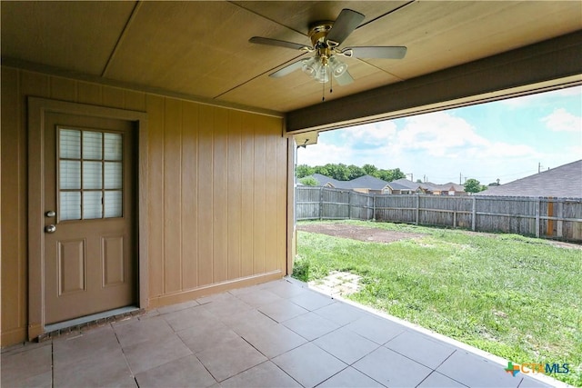 2100 Golden Eagle Dr, Killeen, TX 76549 - fenced backyard featuring ceiling fan and a patio area