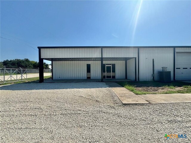 734 Garcitas Creek Rd, Inez, TX 77968 - photo 4
