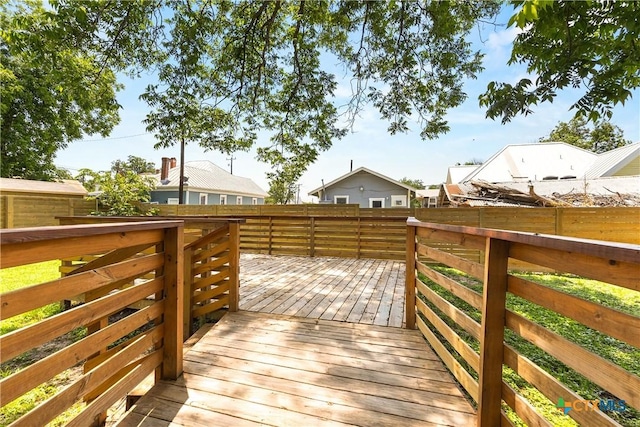 324 Idaho St, San Antonio, TX 78203 - wooden deck with a fenced backyard