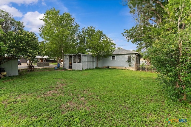 1802 Vine St, Georgetown, TX 78626 - view of yard with a sunroom