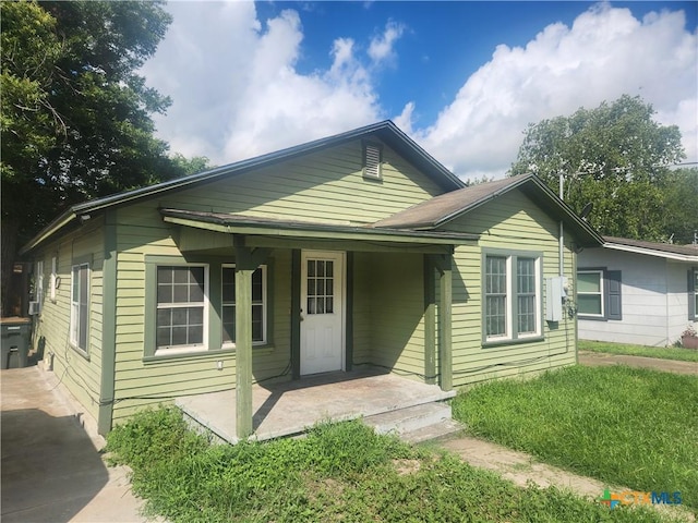 210 S Avenue Ave, Shiner, TX 77984 - photo 1
