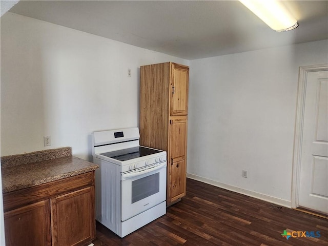 210 S Avenue Ave, Shiner, TX 77984 - photo 7