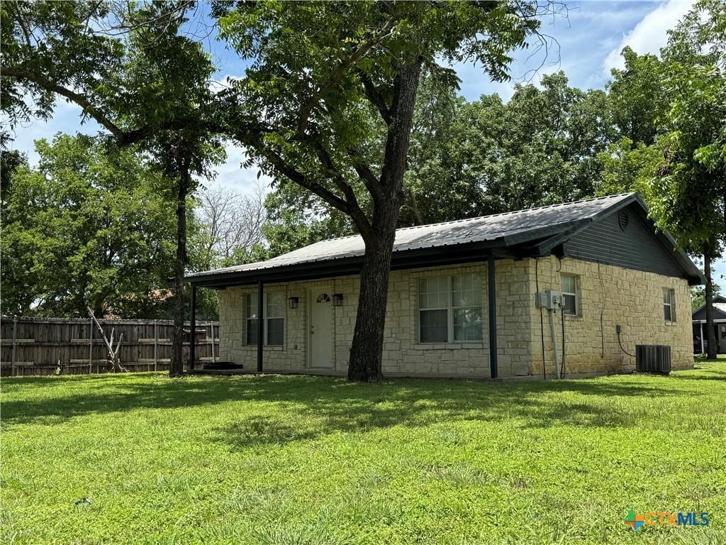 205 8th St, Moody, TX 76557 - photo 3
