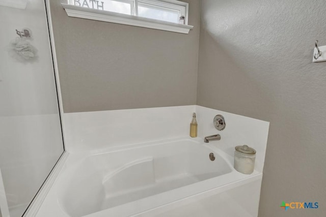 1398 Fall Cover St, New Braunfels, TX 78130 - bathroom featuring a bath