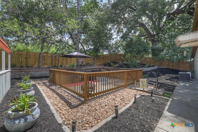 332 W Klein St, Seguin, TX 78155 - fenced backyard featuring a patio
