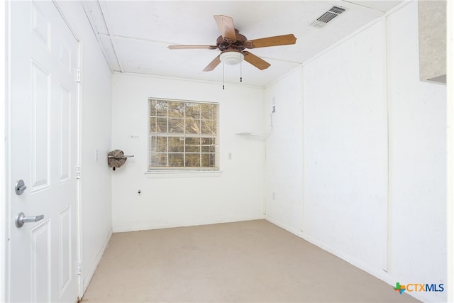 unfurnished room featuring ceiling fan