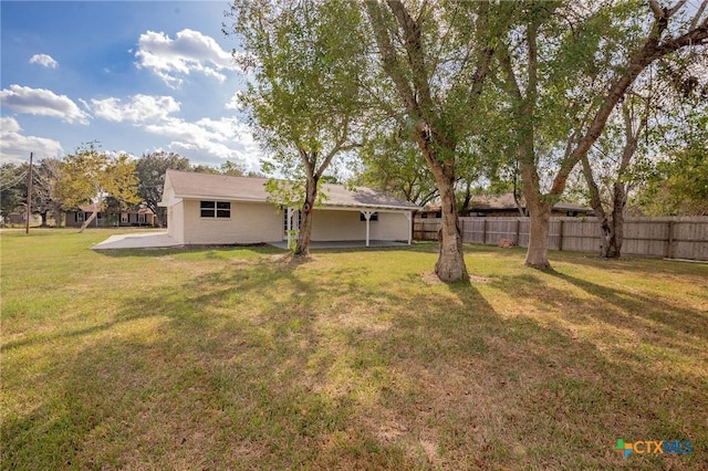 view of yard with a patio area