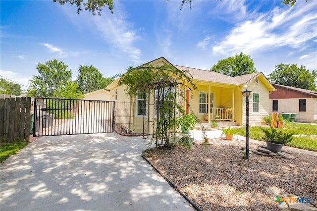308 Laurel Ave, Victoria, TX 77901 - photo 4