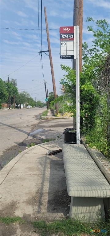 1615 Arbor Pl, San Antonio, TX 78207