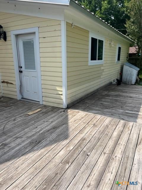 716 Josephine St, Yoakum, TX 77995 - view of wooden deck