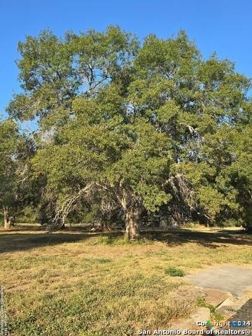 126,128,130,132 W Hampton Drive, Seguin TX, 78155 land for sale