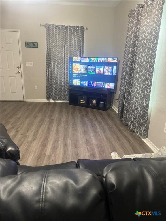 2703 Cardinal St, Victoria, TX 77901 - cinema room with wood finished floors