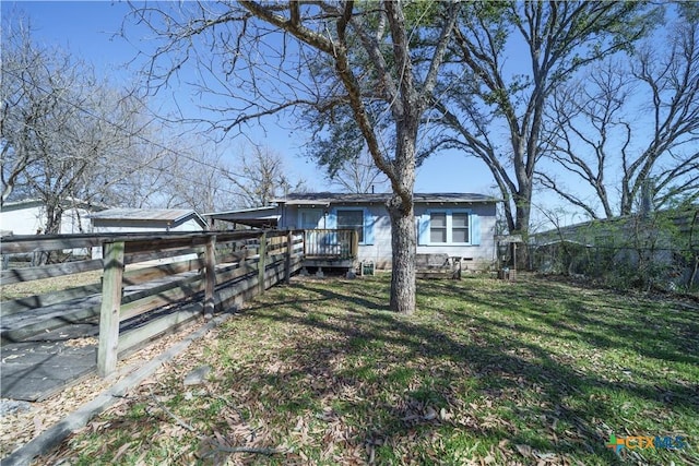 2021 Chinaberry Ln, New Braunfels, TX 78130 - view of front of home featuring a deck