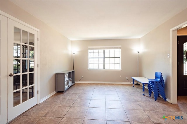 1104 Southridge, Salado, TX 76571 - tiled entrance foyer featuring baseboards
