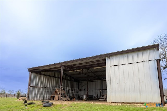3270 Fm 671, Luling, TX 78648 - view of pole building with a yard