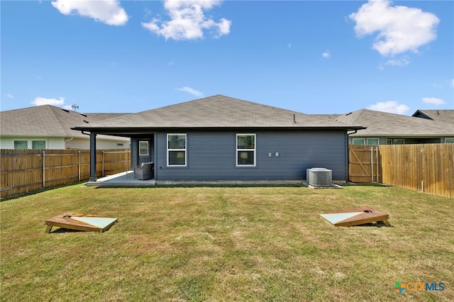 1004 Norway Dr, Seguin, TX 78155 - back of property featuring a fenced backyard and a patio area