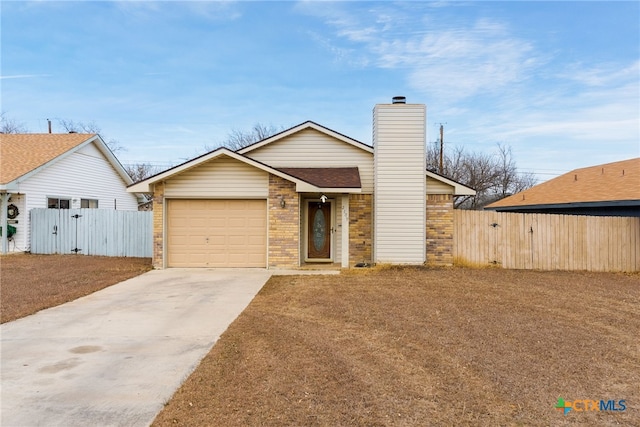 view of front facade featuring a garage