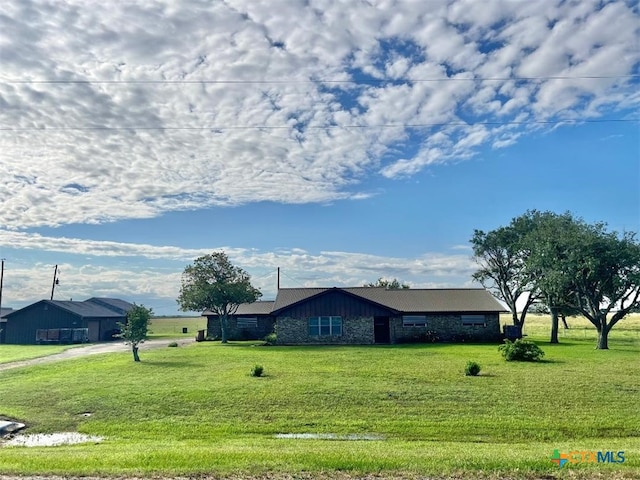 6414 Fm 234 N, Edna, TX 77957 - view of front facade with a front yard
