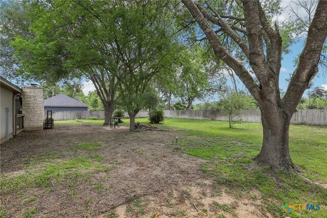251 Las Brisas Blvd, Seguin, TX 78155 - view of yard
