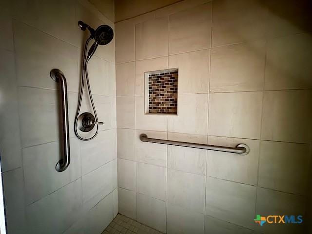 2009 S Laurent St, Victoria, TX 77901 - bathroom view of a tile shower