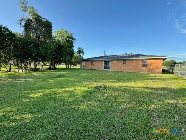2009 S Laurent St, Victoria, TX 77901 - rear view of house