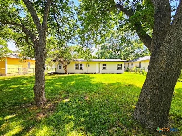 958 E Humphreys St, Seguin, TX 78155 - view of rear view of house