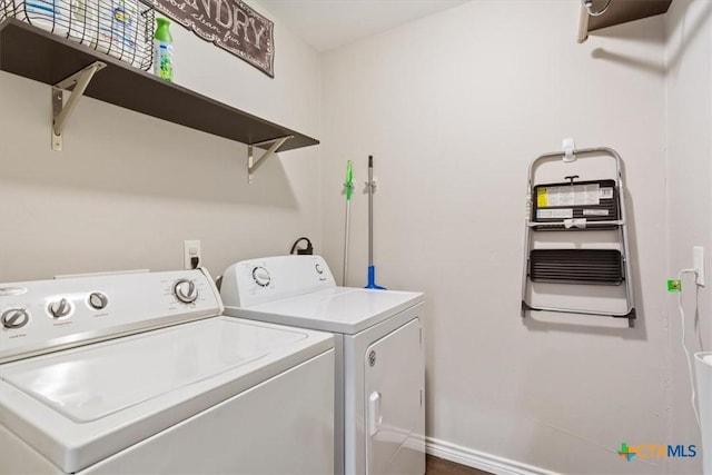 3299 Lake Park Rd, Belton, TX 76513 - laundry room with baseboards, laundry area, and washer and dryer
