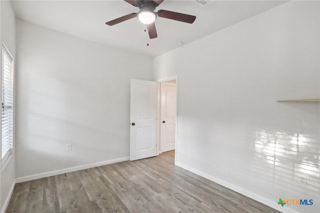 608 E 13th Ave, Belton, TX 76513 - empty room featuring wood finished floors and a ceiling fan